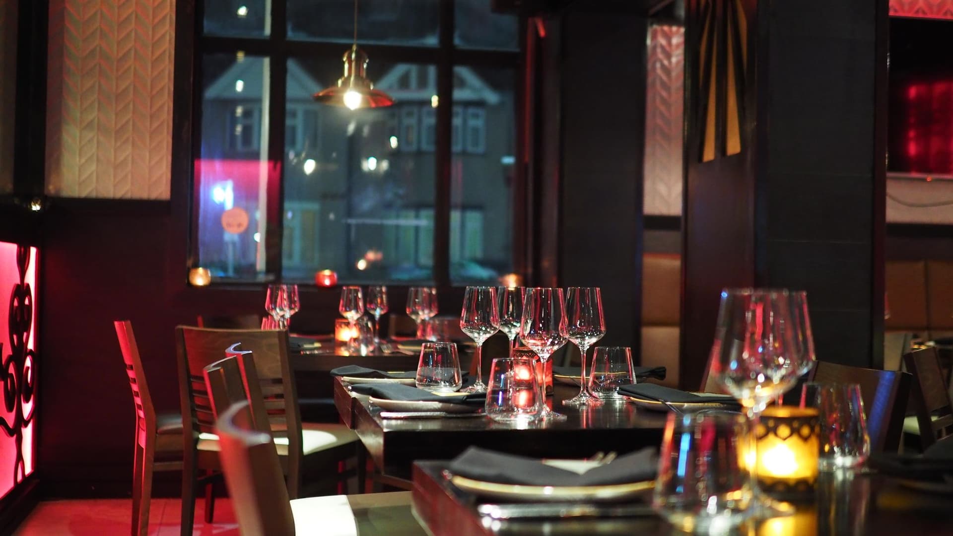 Gedeckter Tisch im Restaurant