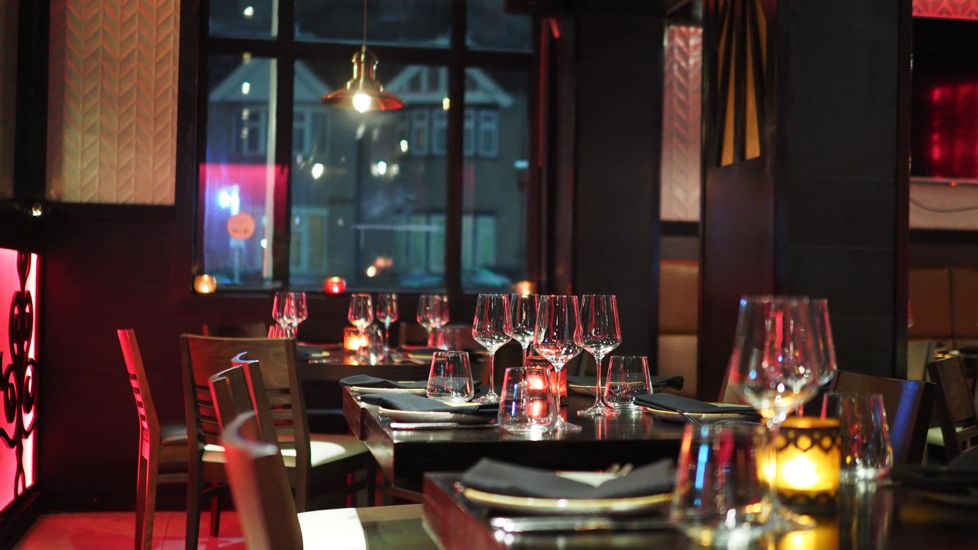 Gedeckter Tisch im Restaurant